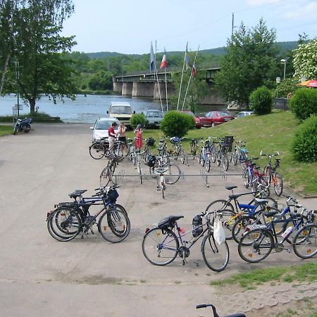 Gaestezimmer Auf Dem Campingplatz คอนซ์ ภายนอก รูปภาพ